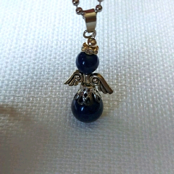Gardian Angel necklace - Picture 5 of 7
